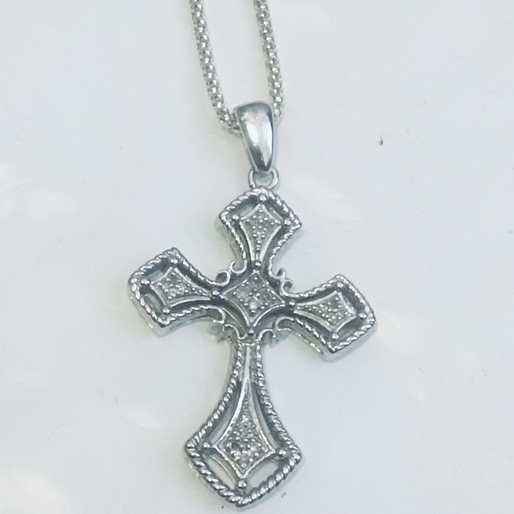 diamond necklace With Silver Chain